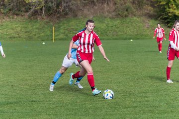 Bild 337 - wBJ TuS Tensfeld - SV Fortuna St. Juergen